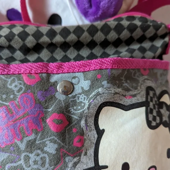 hello kitty purse